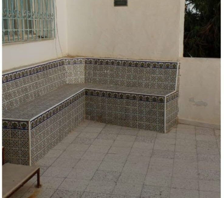 Studio avec terrain exploitable à vendre – Hammamet